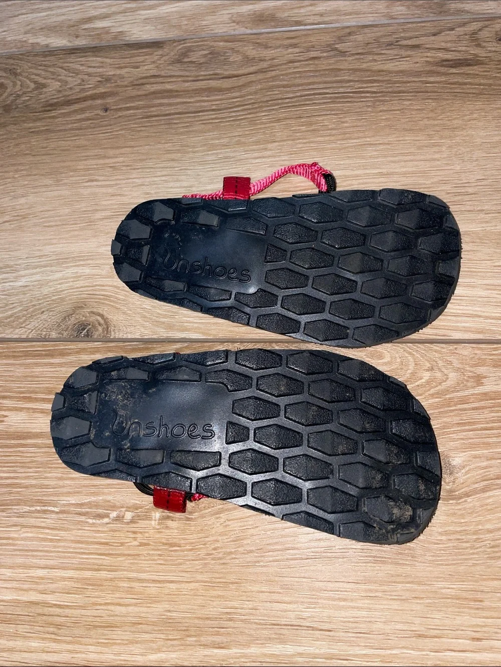 Kids Unshoes Sandals ~ Red Straps